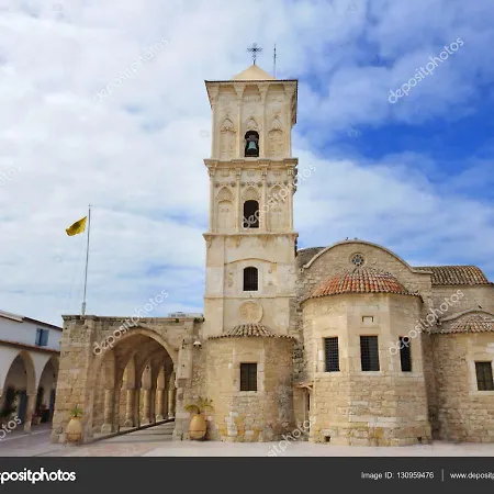 Amazing Center Flat 8 Red Appartamento Larnaca