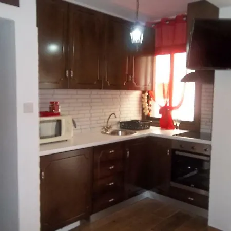 Amazing Center Flat 8 Red Apartment Larnaca