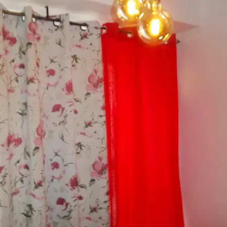 Amazing Center Flat 8 Red Appartamento *