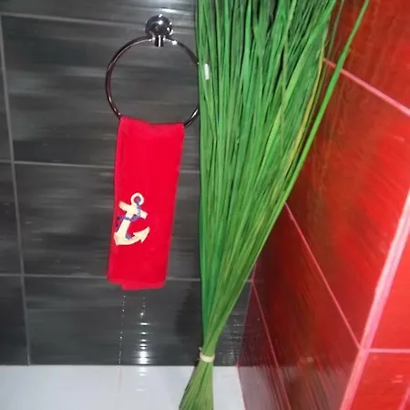 Amazing Center Flat 8 Red